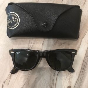 RayBan Wayfarer Tortoiseshell Sunglasses